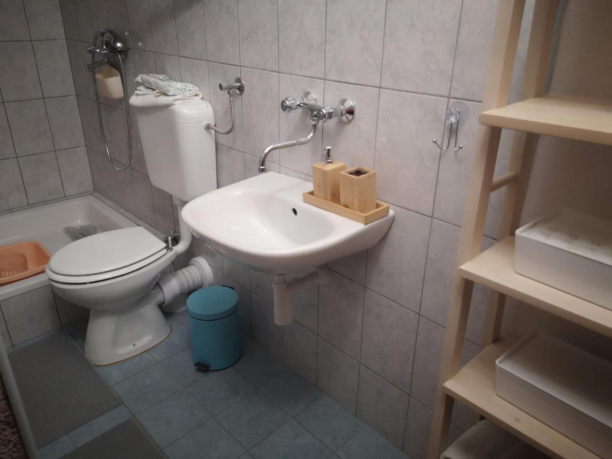 Holiday Home Betty Jesenice  Ngoại thất bức ảnh